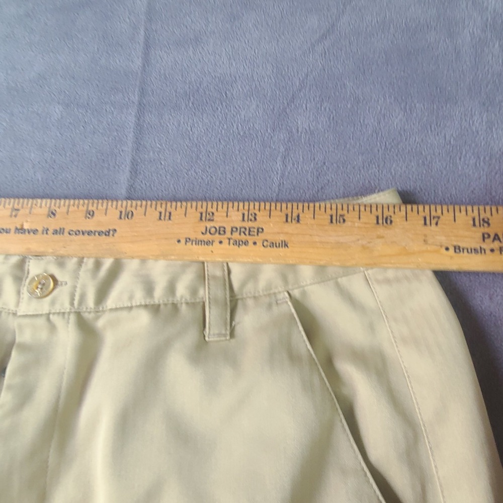 Fila Sport Golf Shorts Mens 34X9" Flat Front Chino Light Weight Beige Nylon Logo - Picture 3 of 11